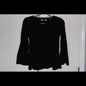 Gap black sweater